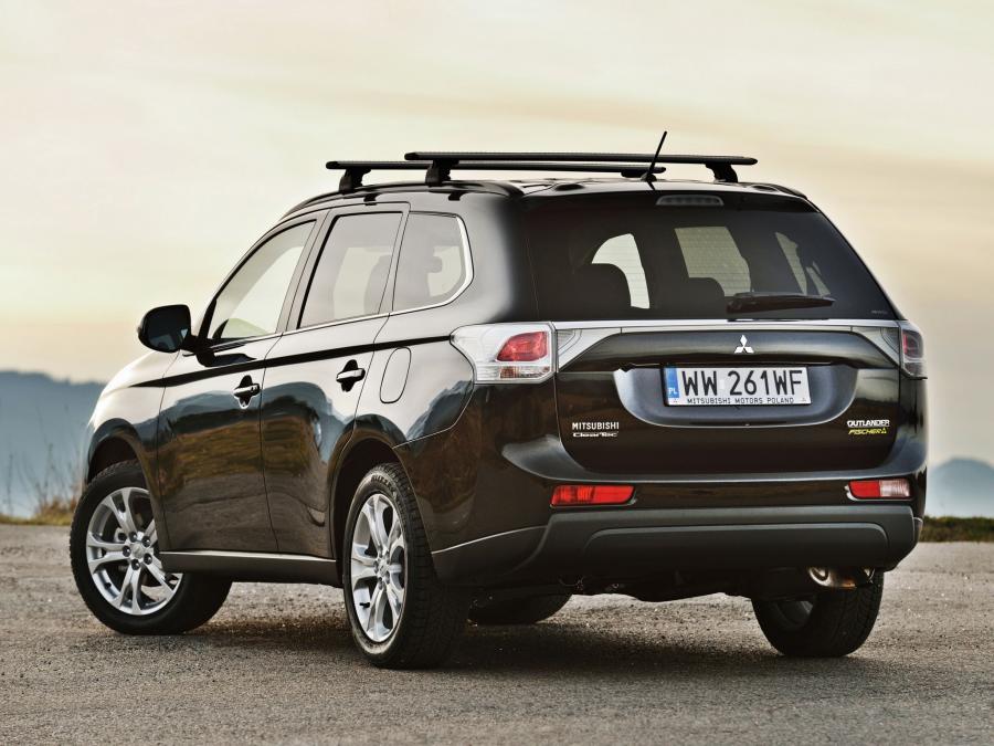  Mitsubishi Outlander Fisher 2014 года  (фото 18 из 19)